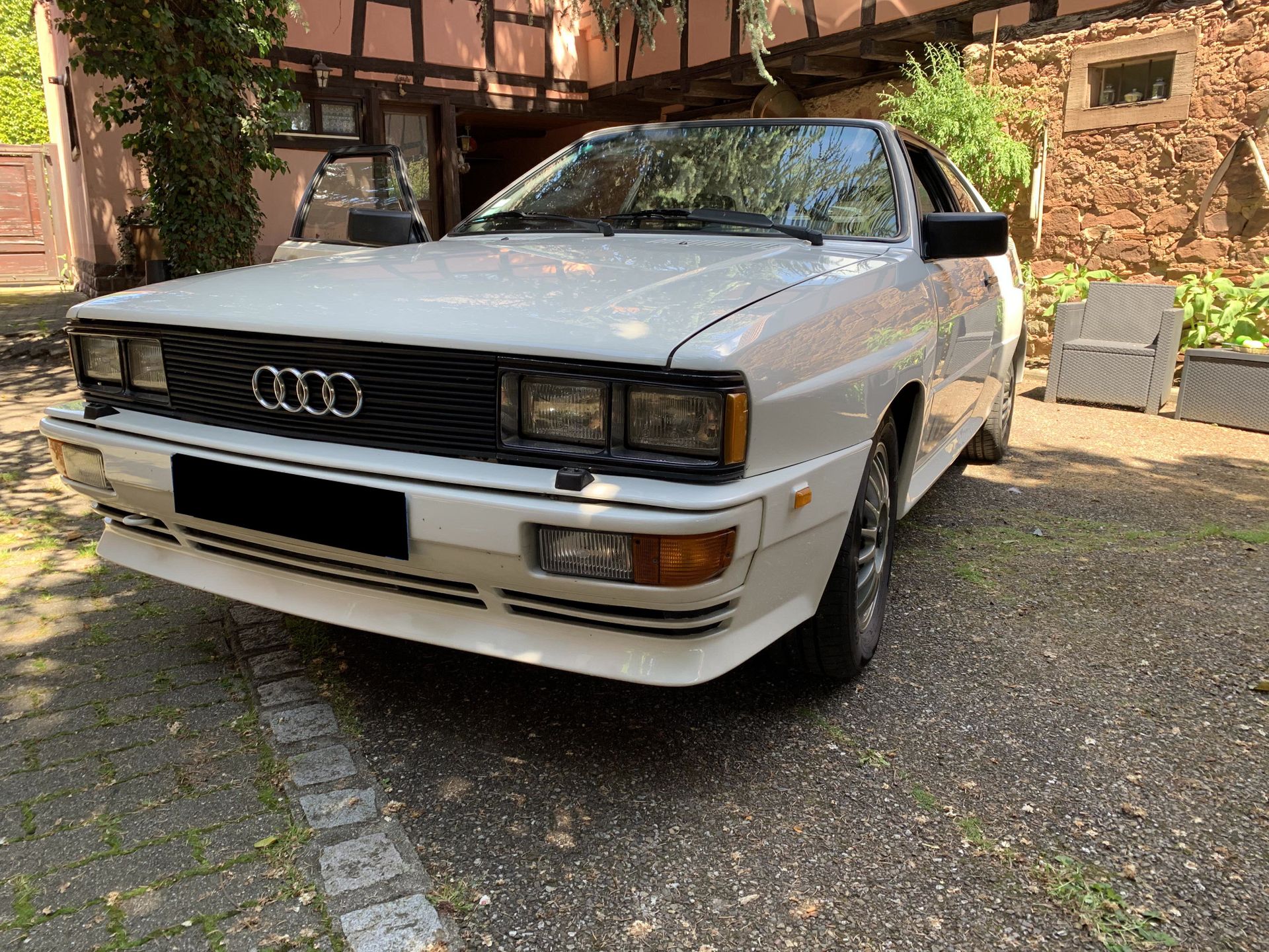 1982 Audi Quattro Número de serie: WAUZZZ85ZCA901202

Un mito del automóvil

Reg&hellip;