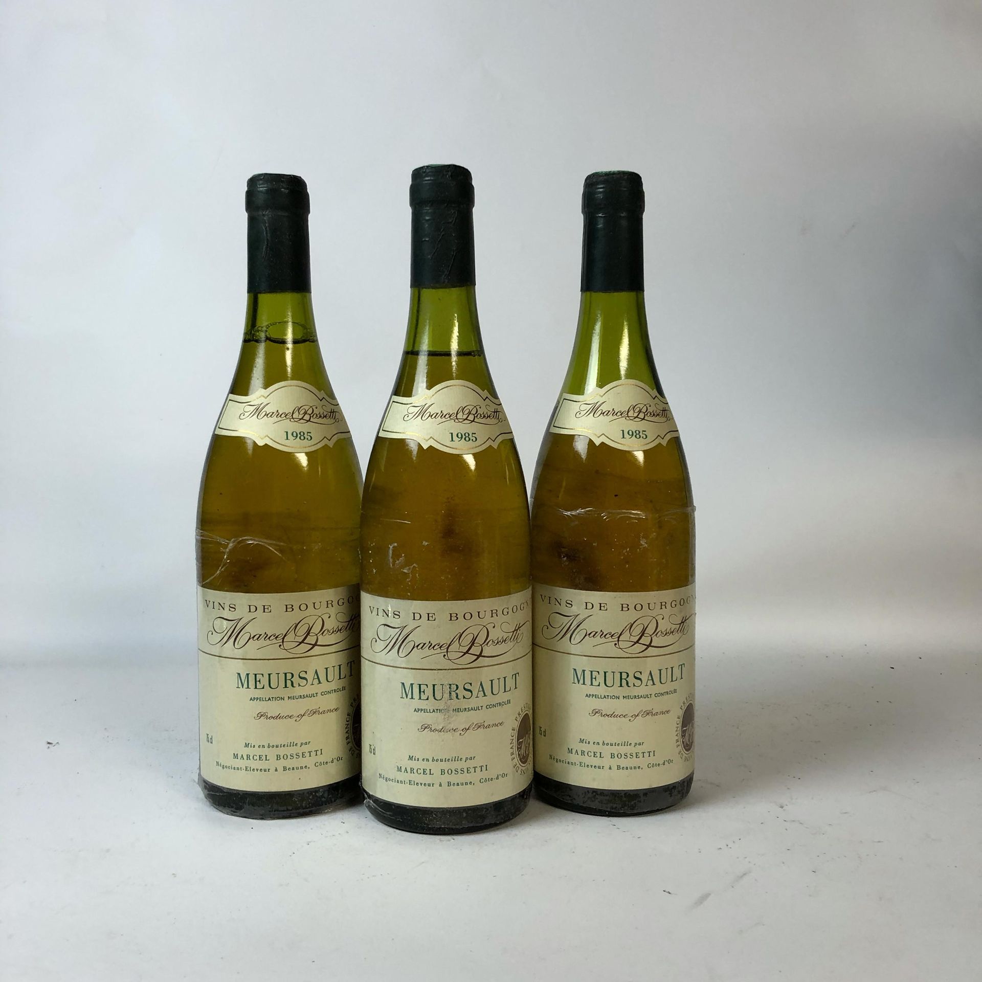 Null 3 bottiglie MEURSAULT 1985 Marcel Bosseti (livelli: 1 a 2cm, 1 a 3cm, 1 a 5&hellip;