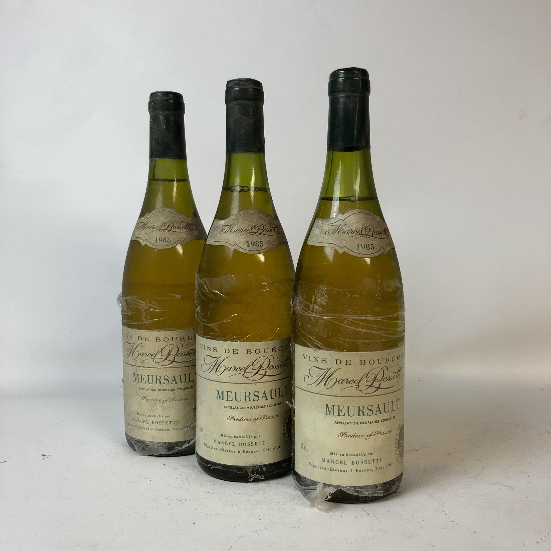 Null 3瓶MEURSAULT 1985 Marcel Bosseti (等级：1到2厘米，2个在3到3.5厘米之间，备案的标签，褪色的标签和衣领，标记，CR&hellip;