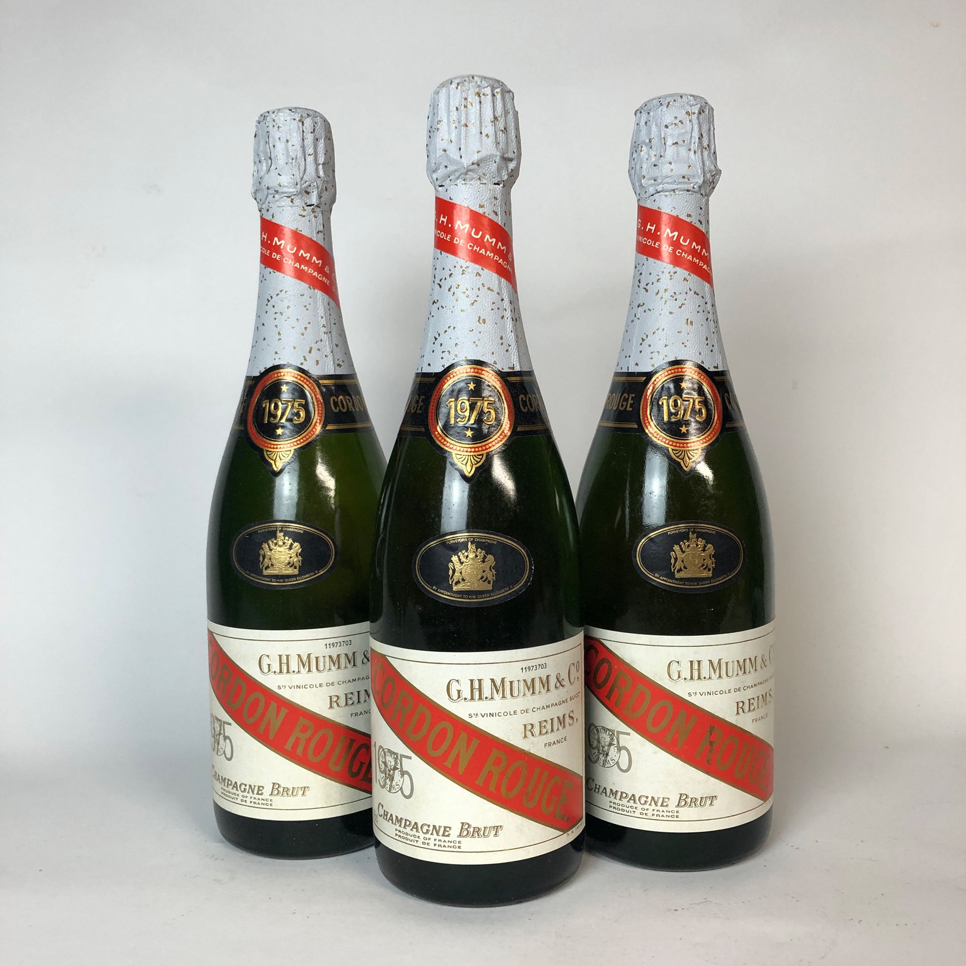 Null 3瓶 CHAMPAGNE CORDON ROUGE 1975 年份Brut (水平略低，标签褪色，有标记)