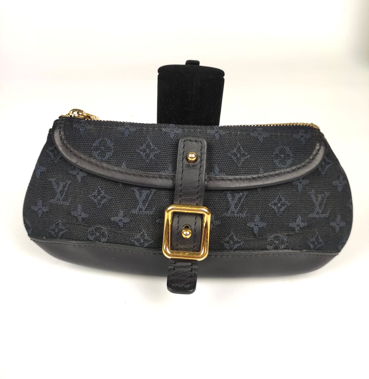 Null LOUIS VUITTON Kleine Pochette aus Leder und Canvas mit marineblauem Ton-in-&hellip;