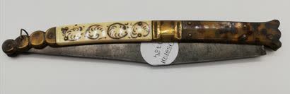 Null NAVAJA

Couteau corse en écaille et os

L : 23 cm (fermé) ; 43 cm (ouvert) &hellip;