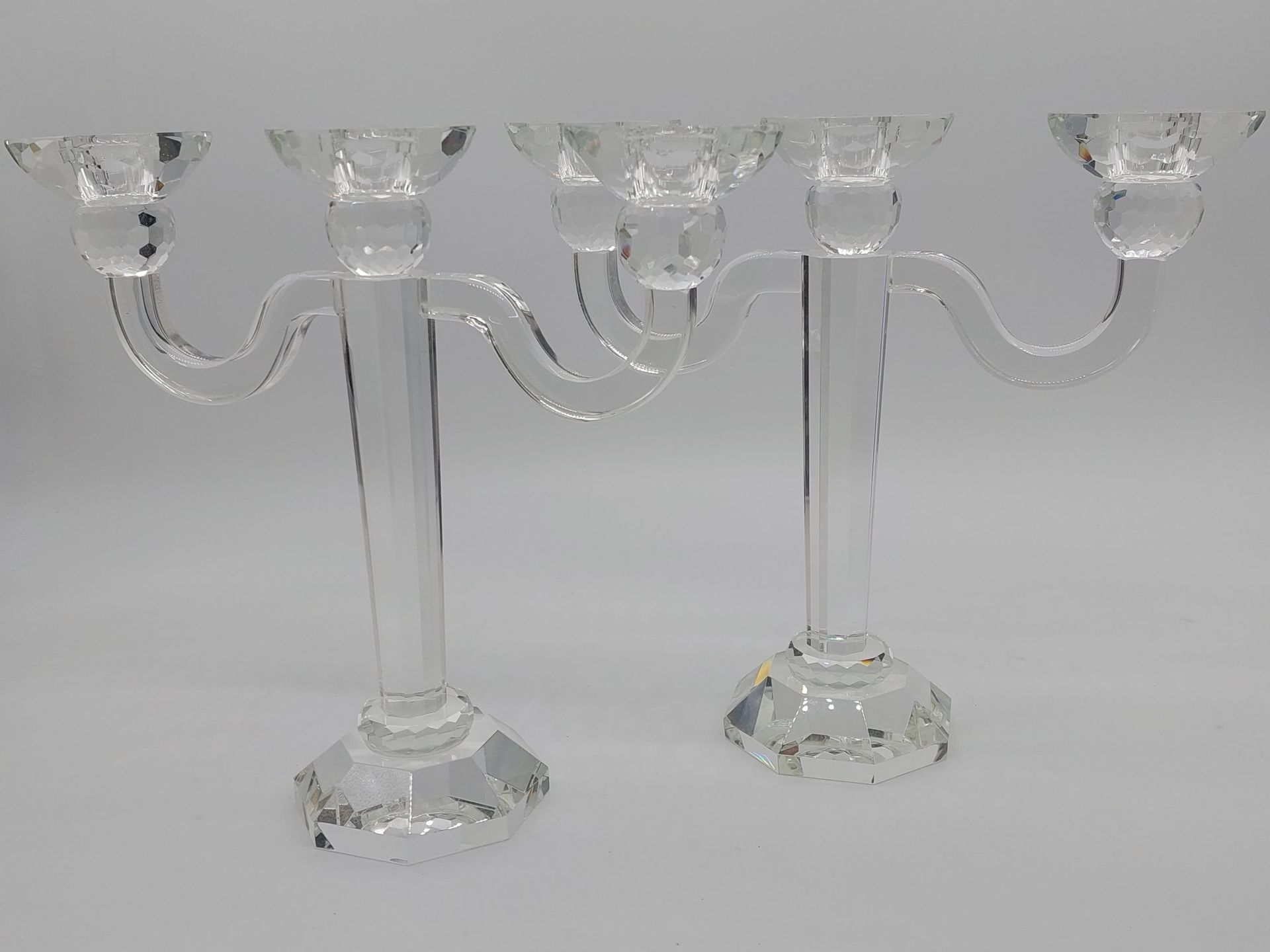 Null Paire de BOUGEOIRS en verre 

Travail moderne

H : 28 cm