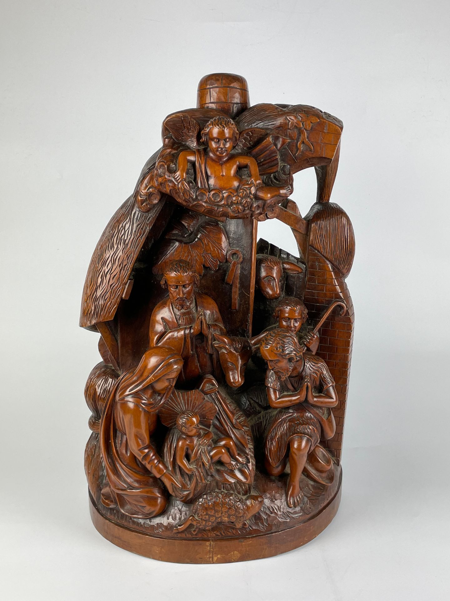 Null GROUPE en bois sculpté représentant la Présentation du Christ. Travail d'Ar&hellip;