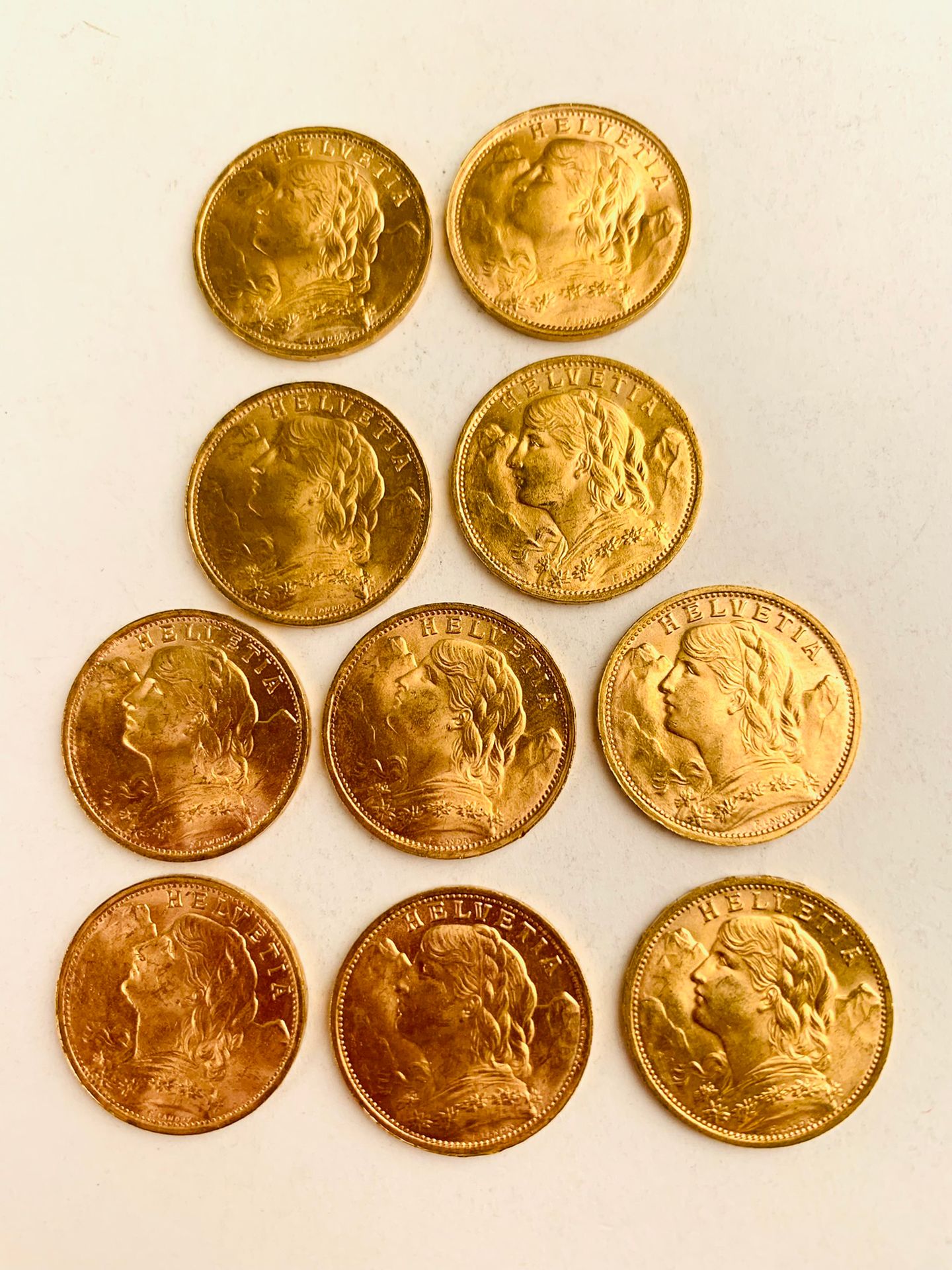 Null 10 MÜNZEN 20 Frs Gold, Schweiz. 1927, 1935,. Gewicht: 64.58 gr