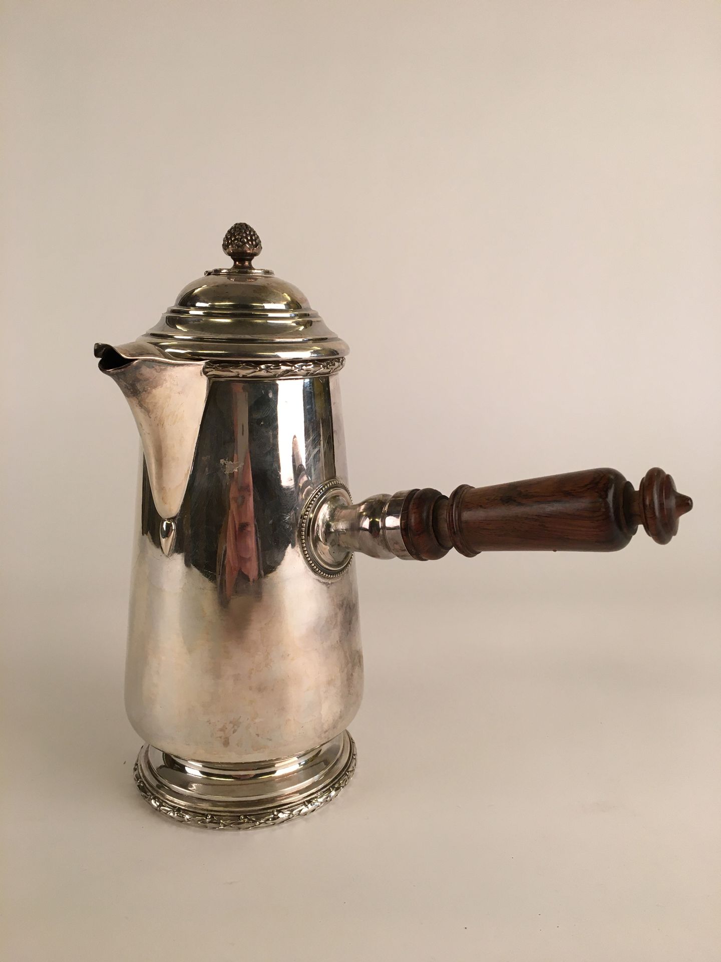 Null SILVER CHOCOLATIER in the Louis XVI style with truncated cone-shaped body o&hellip;