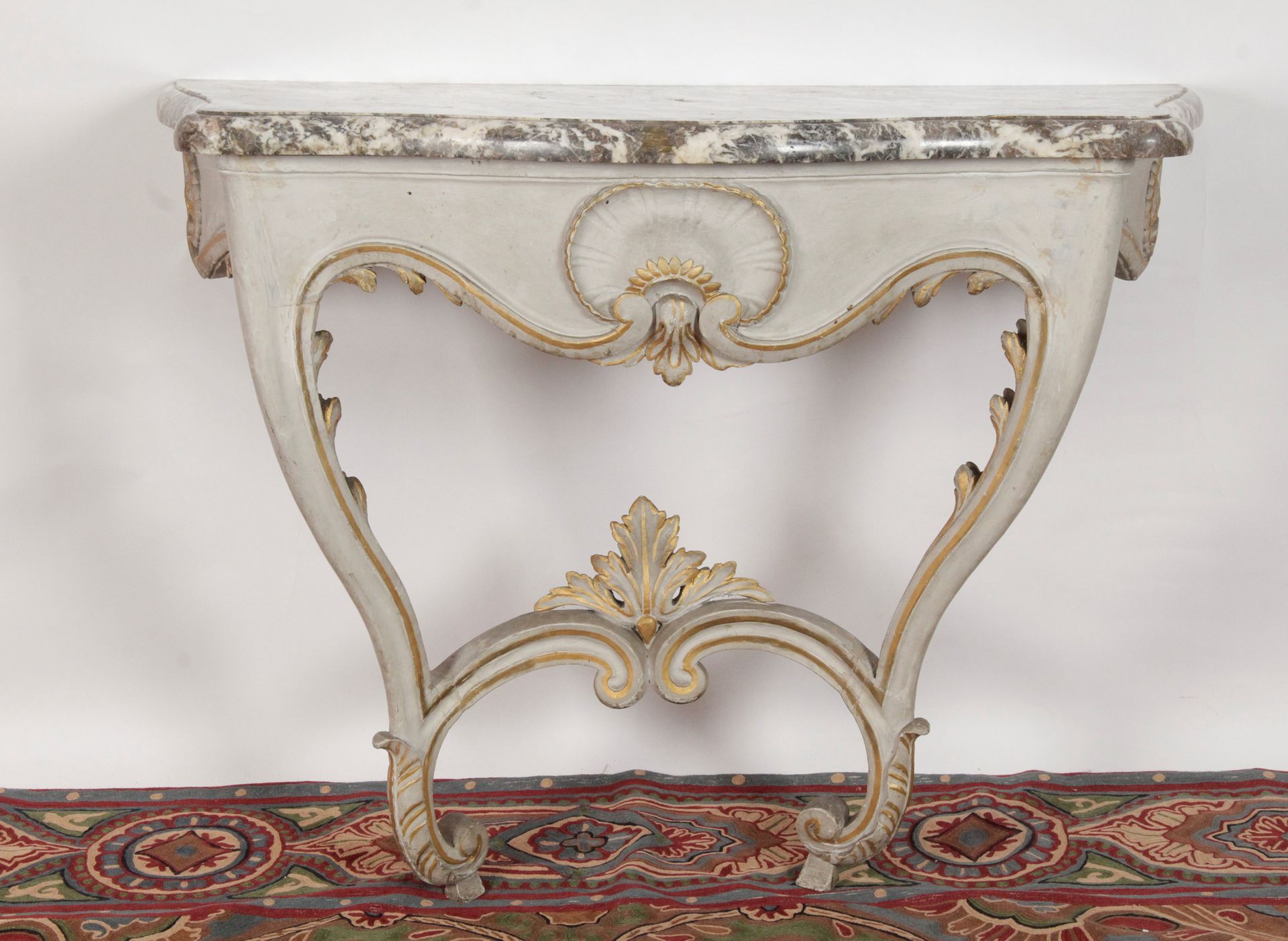 Null CONSOLE OF APPLIQUE, with front and sides curved in gray and gilded wood mo&hellip;