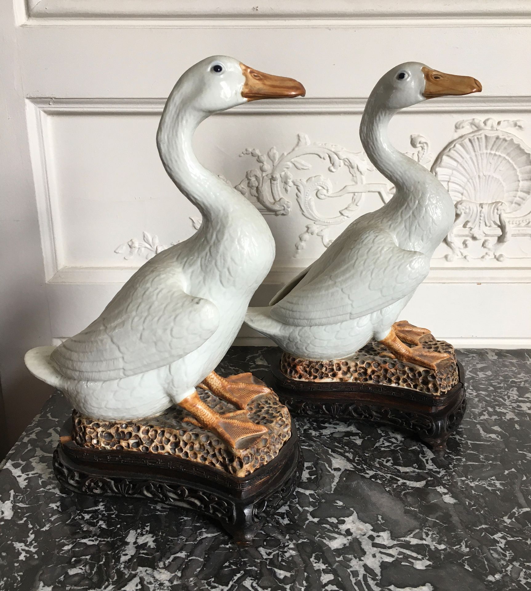 Null CHINA Couple of geese in porcelain the body left in white, the legs and the&hellip;