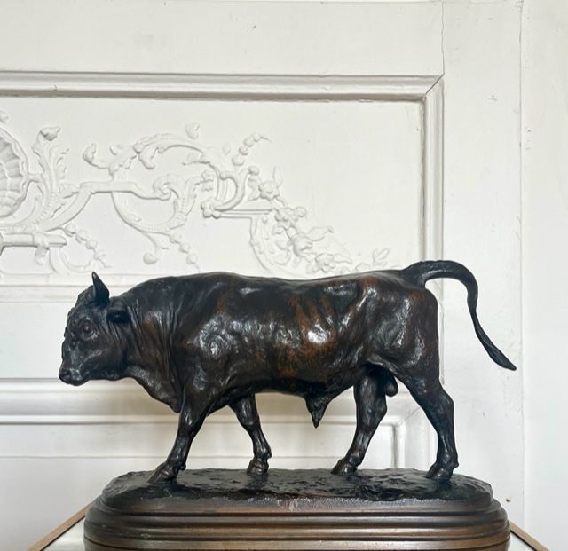 Null Rosa BONHEUR (1822-1899) Le taureau marchant Bronze à patine brune signé su&hellip;