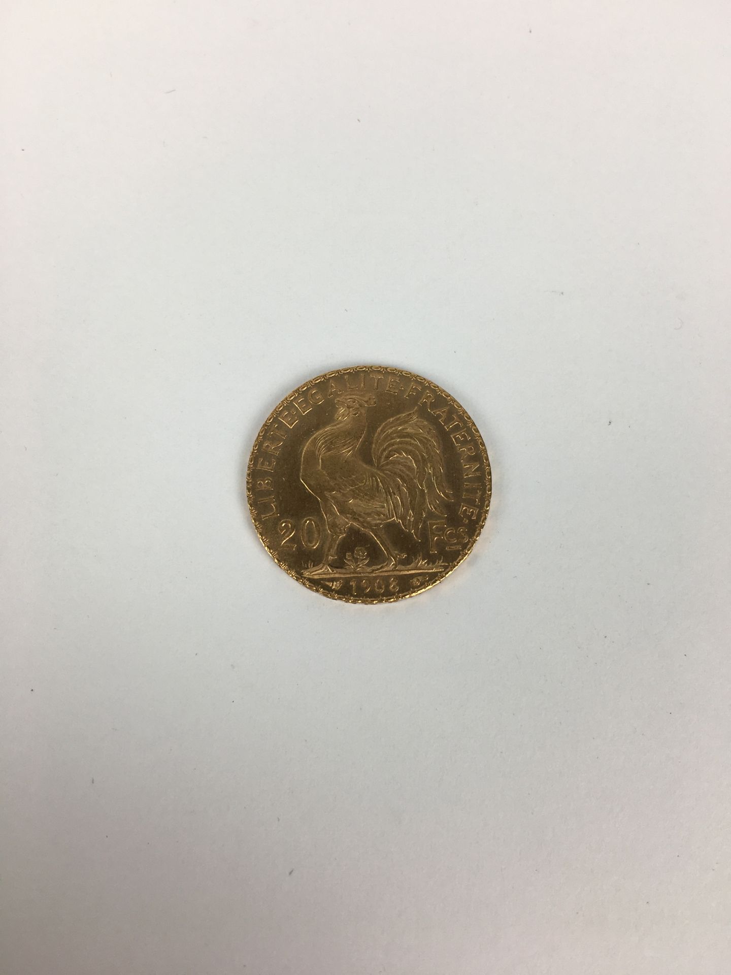 Null FRANCIA Una moneta d'oro da 20 franchi Peso: 6 g