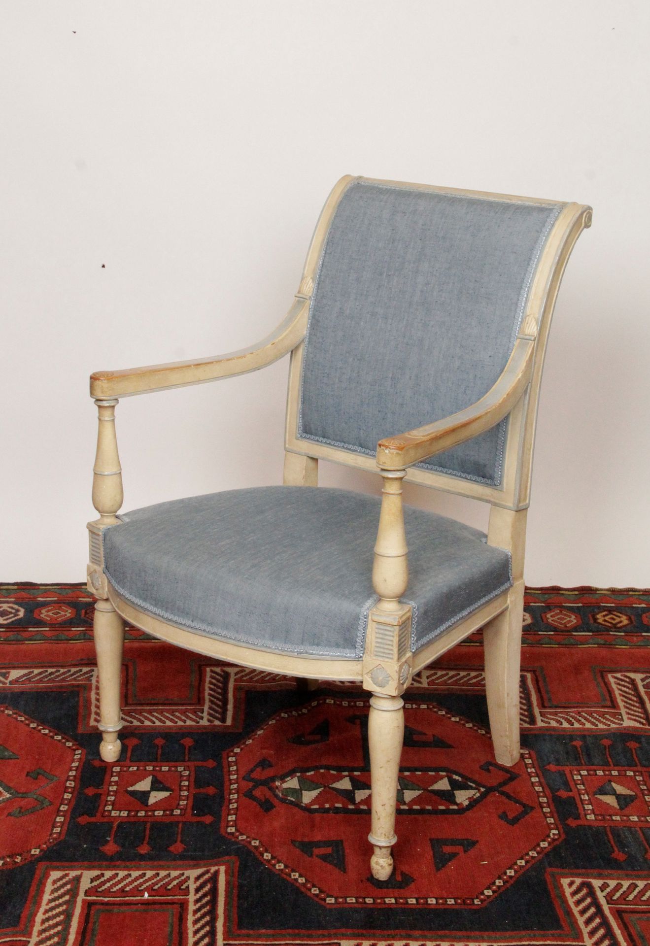 Null An armchair with a slightly reversed back in cream and light blue lacquered&hellip;