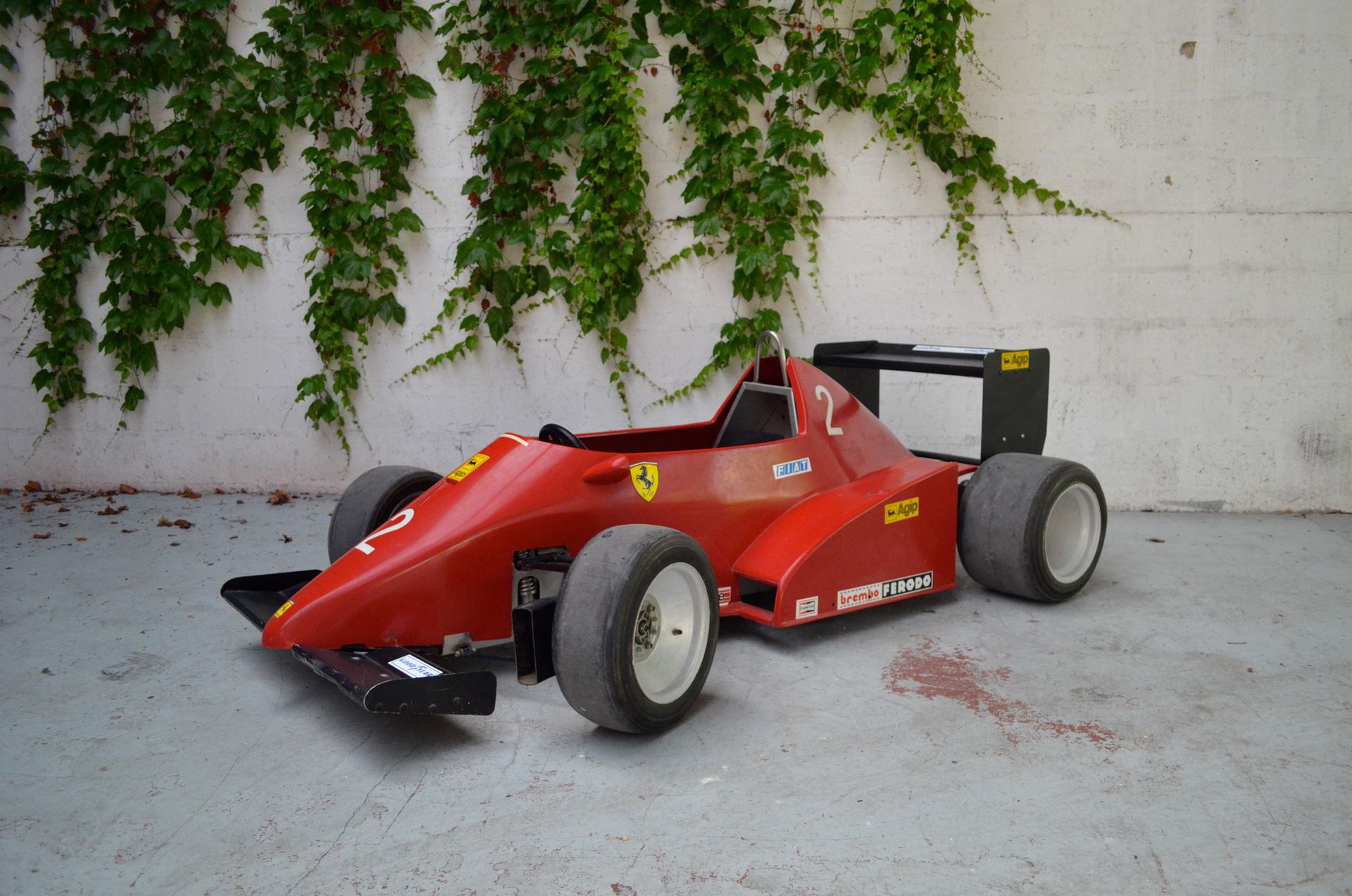 Monoplace Ferrari F1 pour Einsitzer Ferrari F1 für

Kind mit Verbrennungsmotor
