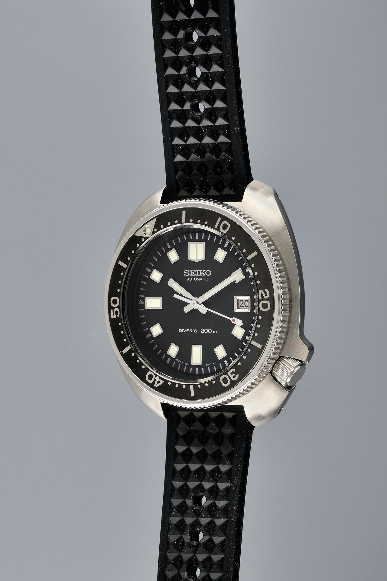 SEIKO PROSPEX LIMITED EDITION AROUND 2020. Ref: 8l35-00x0 N°1661/2500.  Men's diving watch type Sub, reissue of a very popular classic Seiko  turtle-shaped diver's watch (ref. 6105-8110) from the 1970's that was made