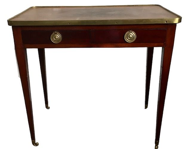 Null WRITING TABLE in mahogany opening with two drawers in the belt, the tapered&hellip;