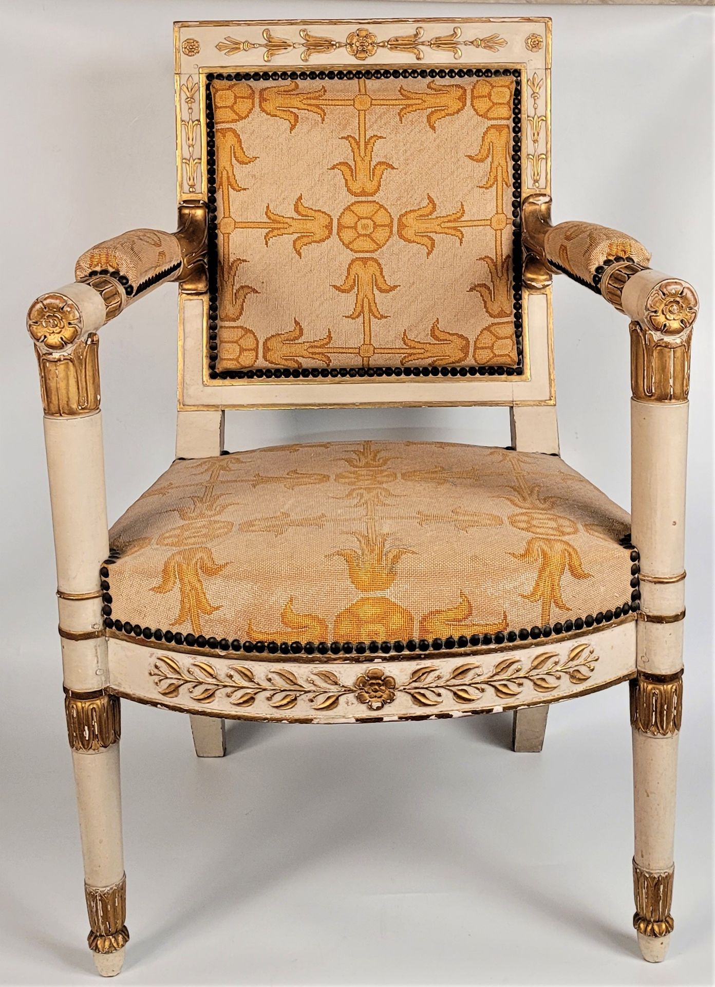 Null Rectangular back armchair in cream and gilded wood, molded and carved with &hellip;