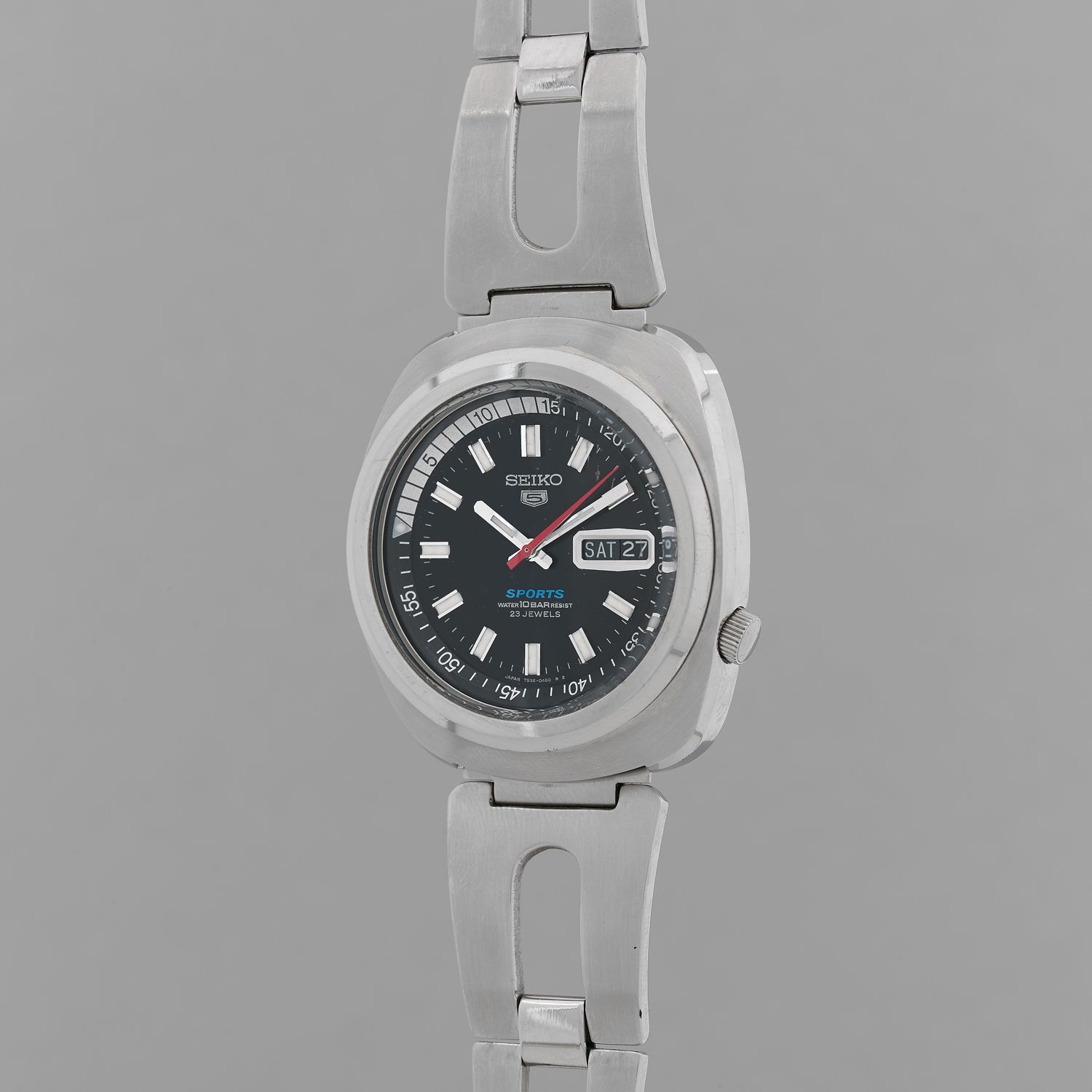 Null SEIKO 

5 sports.

Réf:751393.

Vers: 1980.

Montre bracelet homme en acier&hellip;