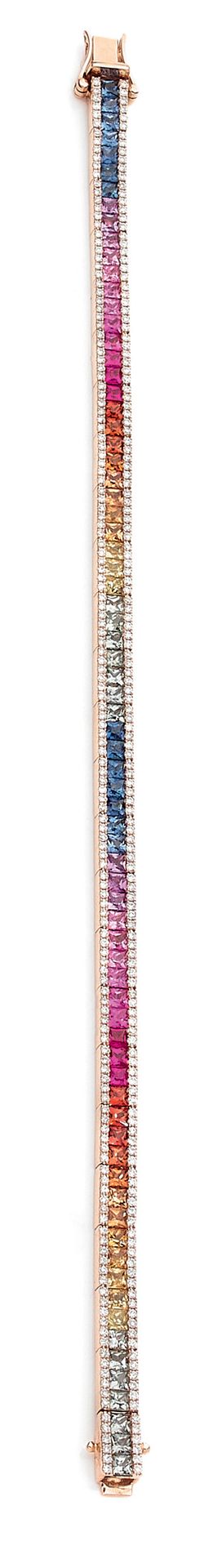Null 手镯系列

由渐变的公主式切割蓝宝石和两行明亮式切割钻石组成。镶嵌在18K玫瑰金中。双重安全扣。 

长度：18厘米。 

宽度：4.5毫米。 

蓝&hellip;