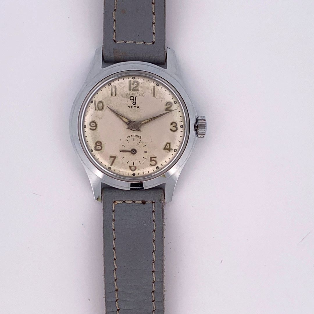 Null YEMA

经典的男士手表。

约1960年。

系列：Sans。 

外壳：铬。

机芯：手动机械。

表带：皮革。

直径：33毫米。



来自&hellip;