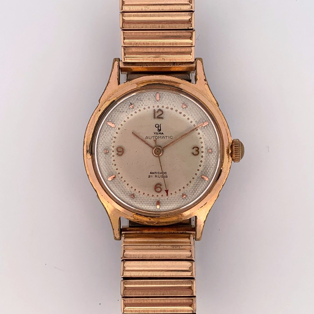 Null YEMA

经典的男士手表。

约1960年。

系列：Sans。 

外壳 : 镀金。

机芯：自动机械。

带子：柔性钢。

直径：35毫米。

&hellip;