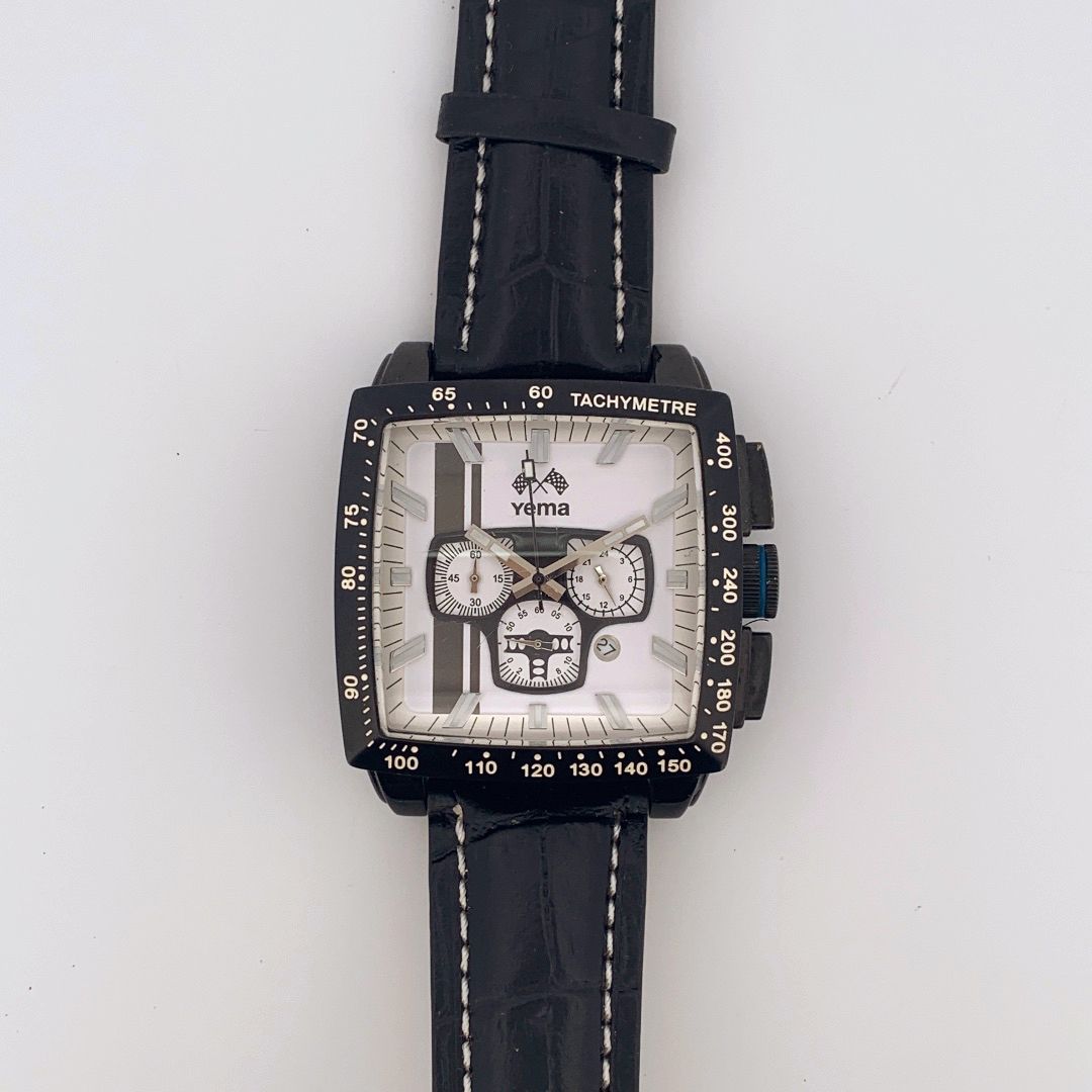 Null YEMA Tachymeter

Men's watch.

Series: YNHF0805. 

Case : Steel.

Movement &hellip;