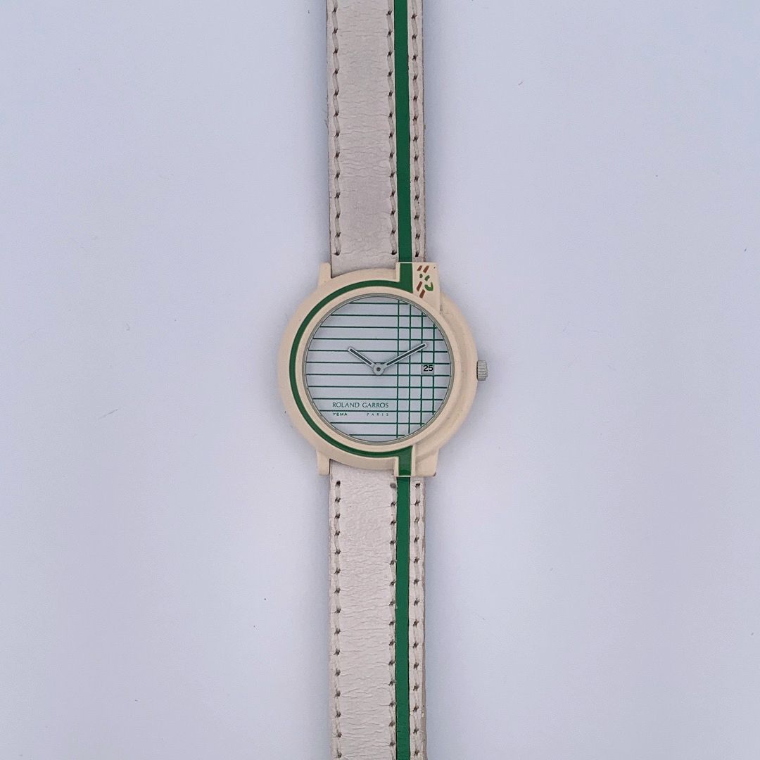Null 亿玛罗兰加洛斯

男人的手表。

系列：Y7XW7C。 

外壳：涂漆钢。

机芯：石英。

表带：皮革。

尺寸：36 x 33 mm。



来自&hellip;