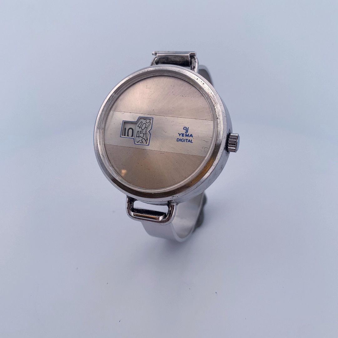 Null YEMA Digital

Women's watch.

Series: 441959. 

Case : Steel.

Movement : M&hellip;