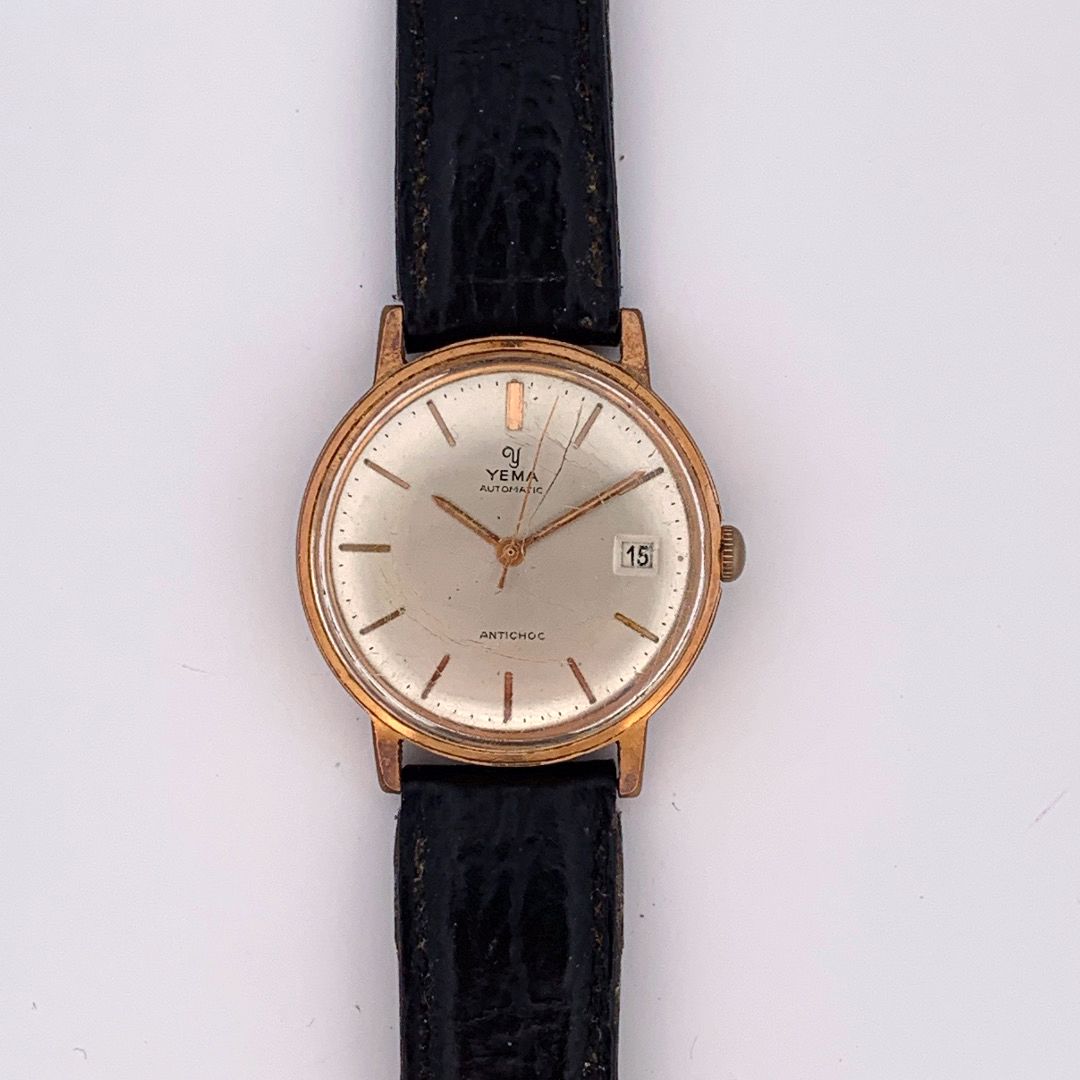 Null YEMA

经典的男士手表。

约1960年。

系列：85755。 

外壳 : 镀金。

机芯：手动机械。

表带：皮革。

直径：34毫米。

&hellip;