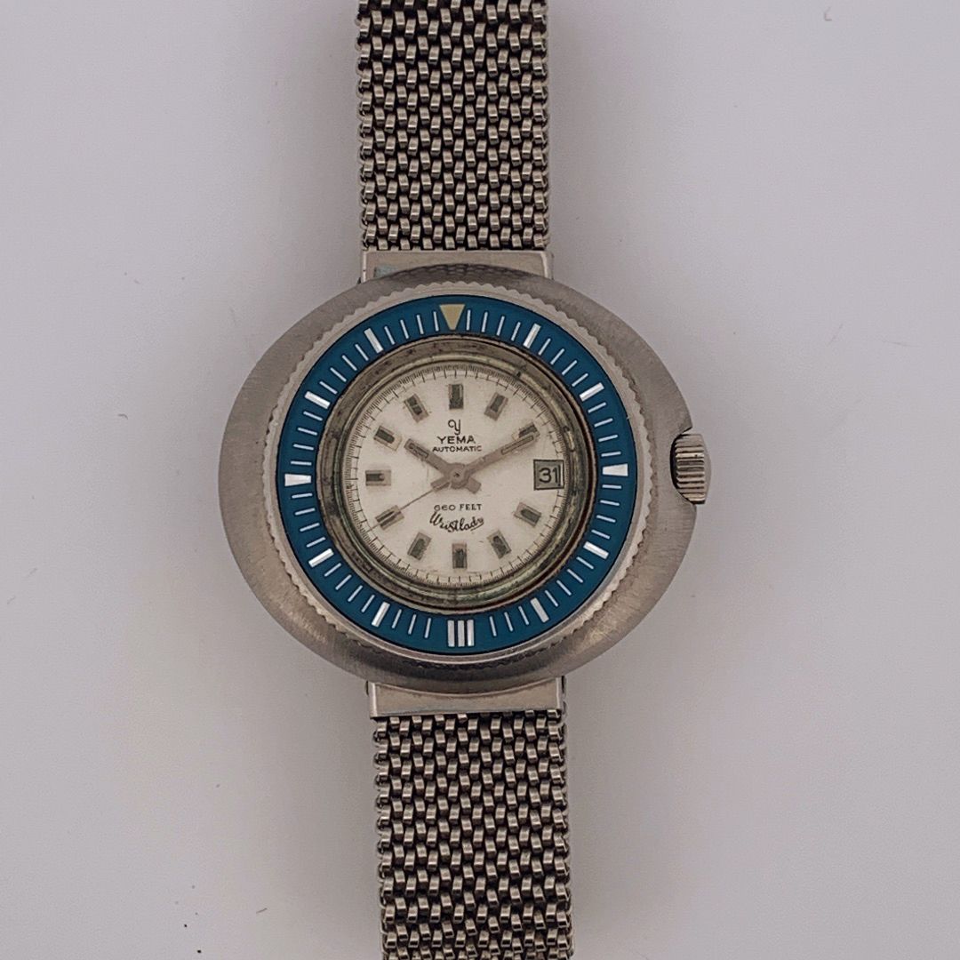 Null YEMA wristmaster

Reloj de buceo para mujeres.

Serie: 860383. 

Caja: Acer&hellip;