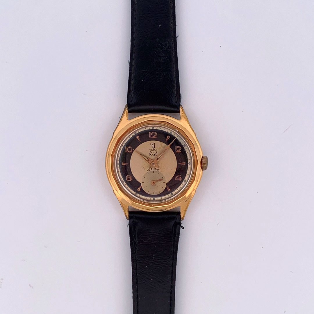 Null 叶马 "孩子

经典的男士手表。

约1960年。

系列：4847。 

外壳 : 镀金。

机芯：手动机械。

表带：皮革。

直径：34毫米。
&hellip;