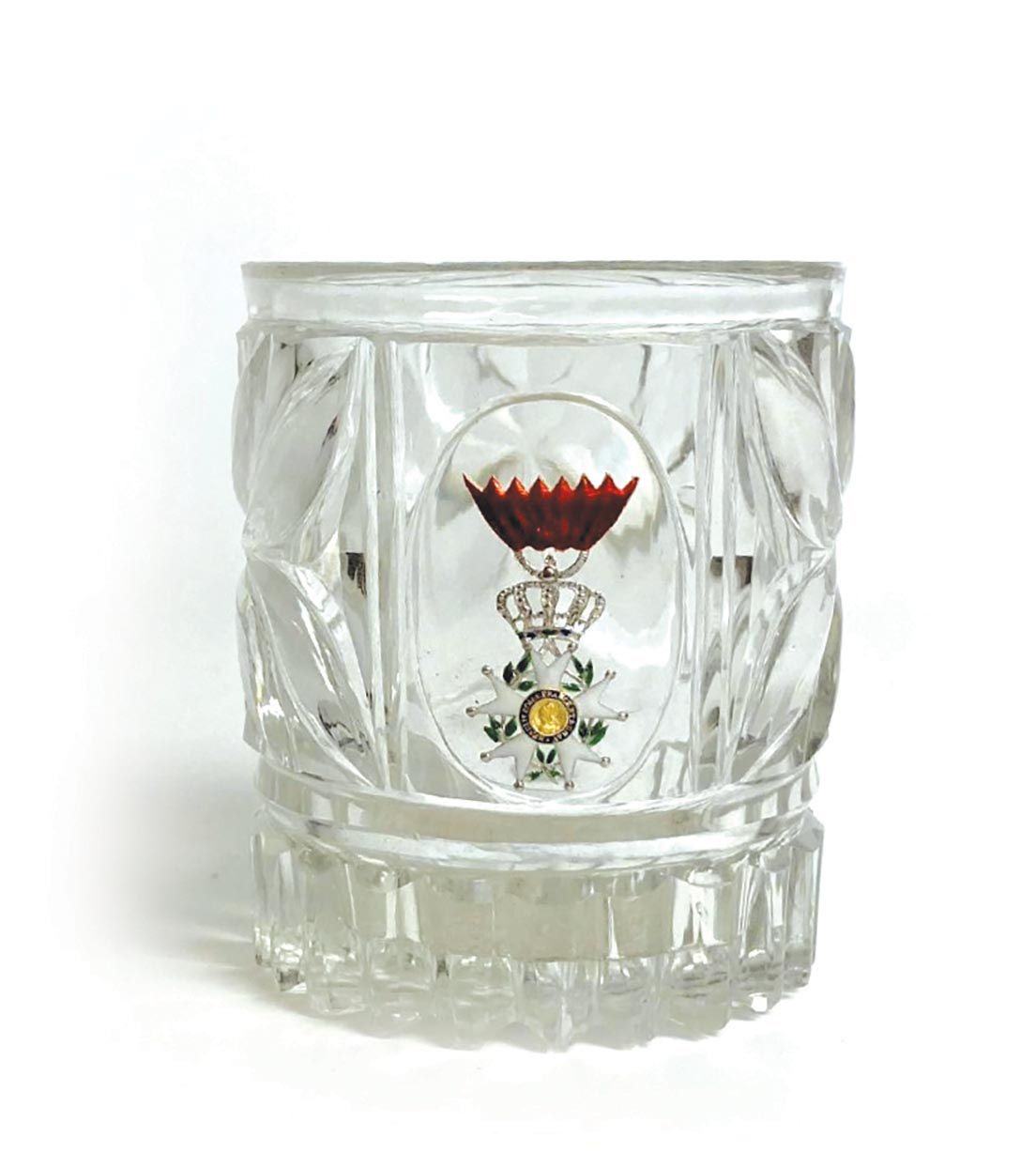 Null CRYSTAL GOBLET

with decoration of foliage, decorated with a crystallo-cera&hellip;