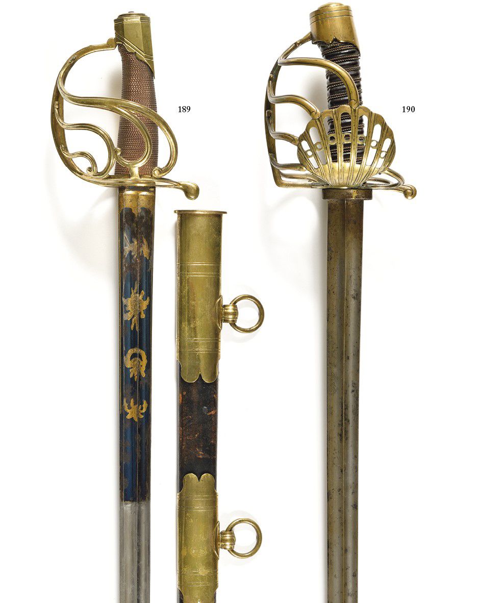 Null 1782年的线膛骑兵的军官剑。

皮革包覆的手柄上有花纹。黄铜安装，线条装饰的盖子，单枝战斧和镂空的外壳，直的quillon以卷轴结束。皮革拉环（磨损&hellip;