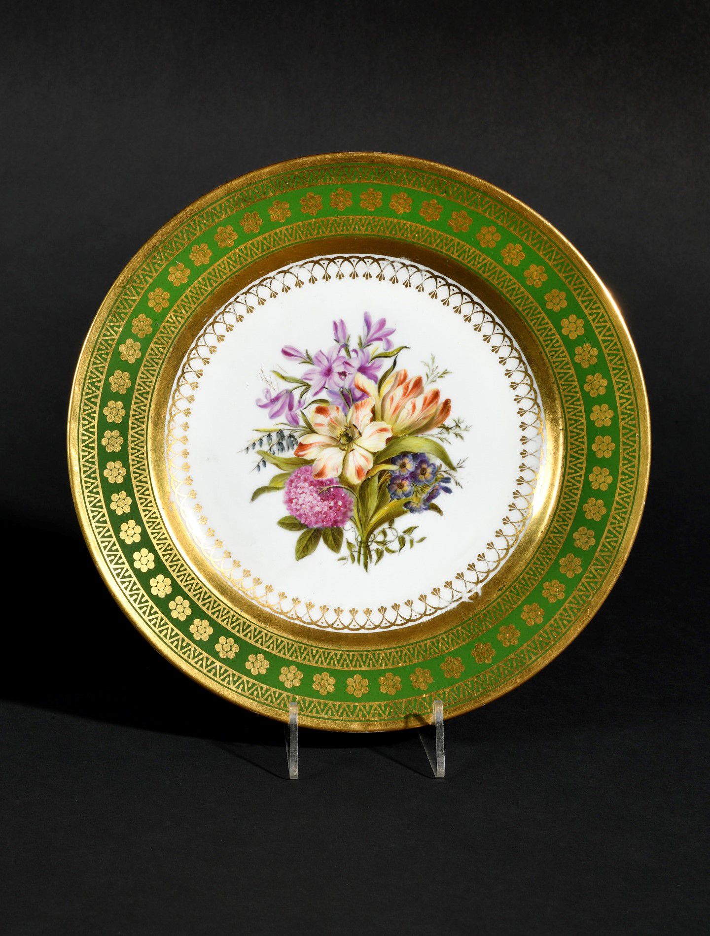 Null IMPERIAL MANUFACTURE OF SEVRES 

Porcelain plate, marli with green backgrou&hellip;