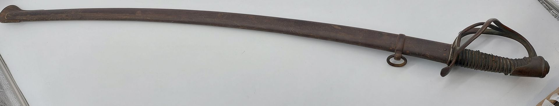 Null 骑士团的萨布瑞(CAVALRY SABRE) 

轻型部队 

带皮带的金属刀鞘

沙特莱罗的武器制造厂

第三共和国1874年

精美的标记和钉子
&hellip;