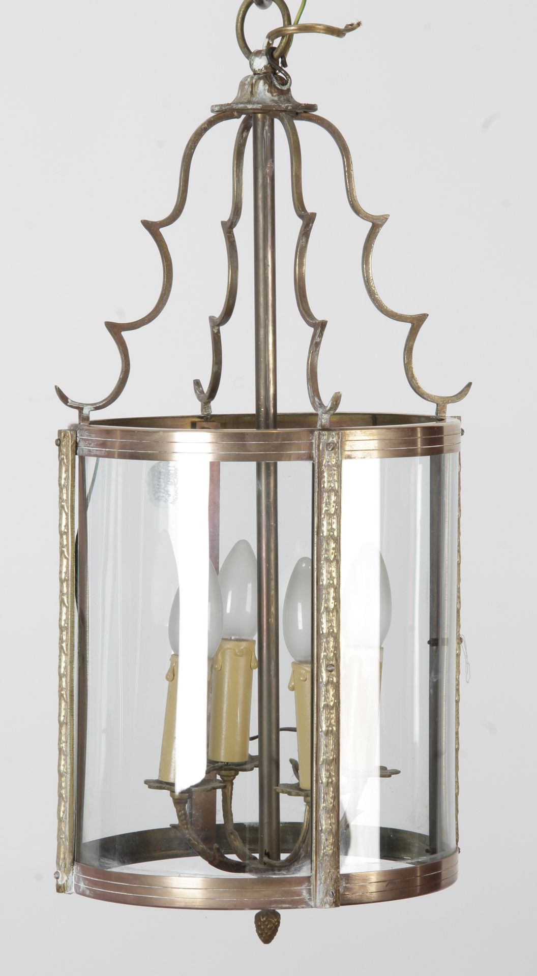 Null LITTLE LANTERN with four arms of light in brass. 

Louis XVI style. 

H : 5&hellip;