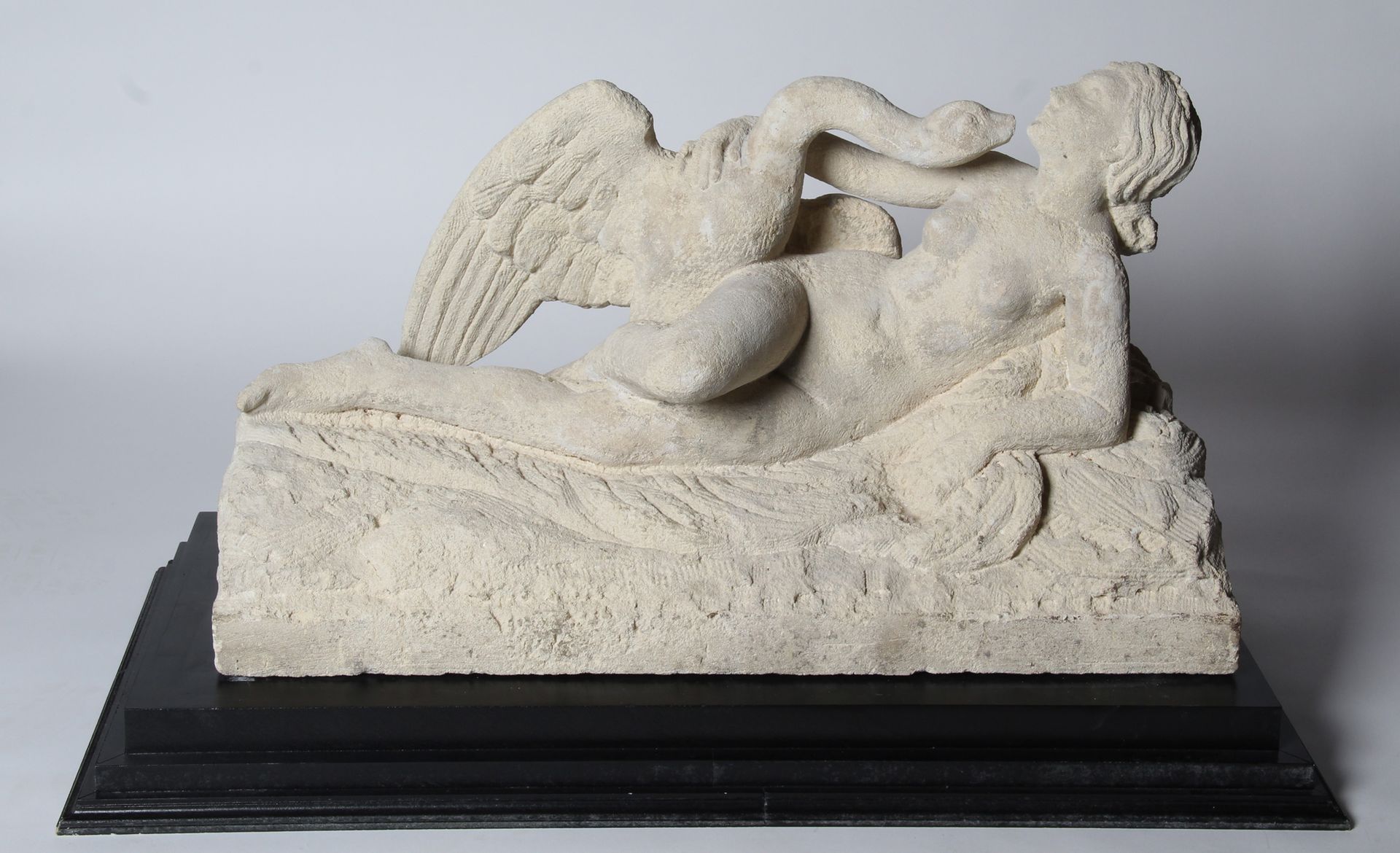 Null LEDA AND THE CYGNE, limestone group, after the Antique. It rests on a pedes&hellip;
