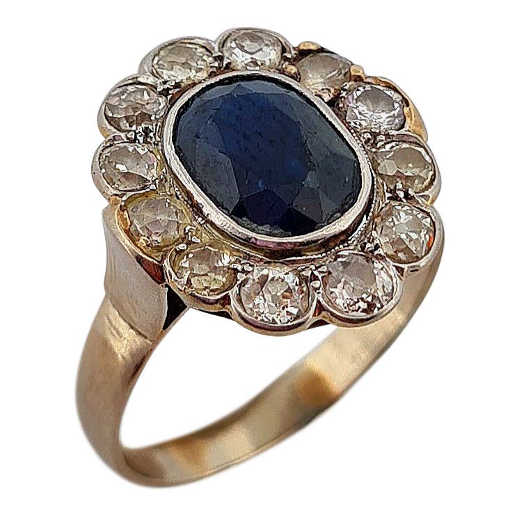 Null POMPADOUR 戒指
持有一颗约2.6克拉的椭圆形蓝宝石，并镶嵌有老式切割钻石。镶嵌在18K白金中。法国的工作。 
TDD : 59.
毛重：4.&hellip;