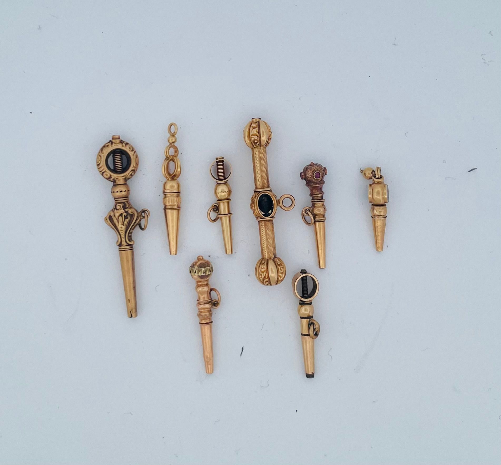 Null Set di chiavi di carica in oro giallo 750/1000.
Circa : XIX secolo. 
Peso l&hellip;