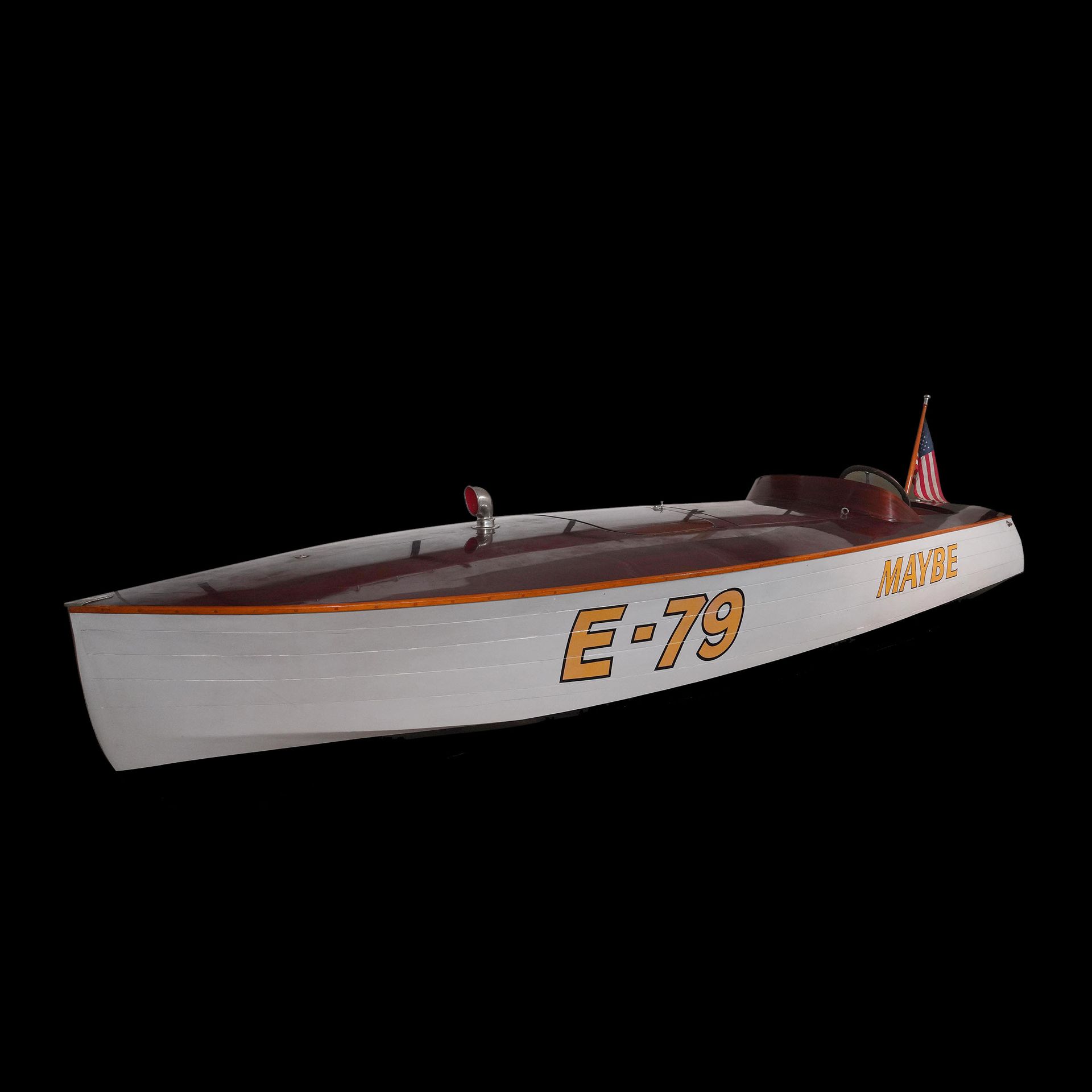 Null 1936
JOHN HACKER von LYMAN SMITH 
RACING RUNABOUT 

Kategorie: "E".
Länge: &hellip;