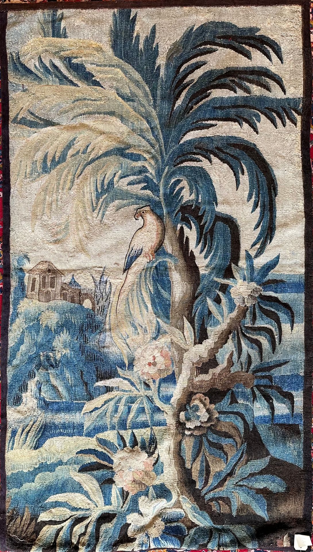 Null AUBUSSON 
Fragment de tapisserie en laine polychrome à décor d'une verdure &hellip;