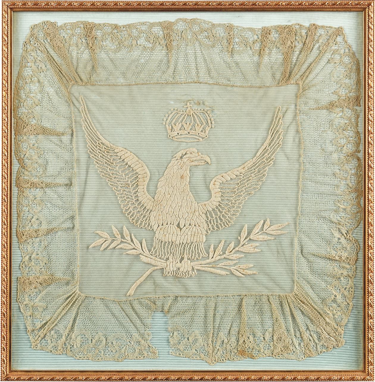 Null CHARLOTTE BONAPARTE (1802-1839)
Broderie à l’aigle aux ailes déployées ense&hellip;