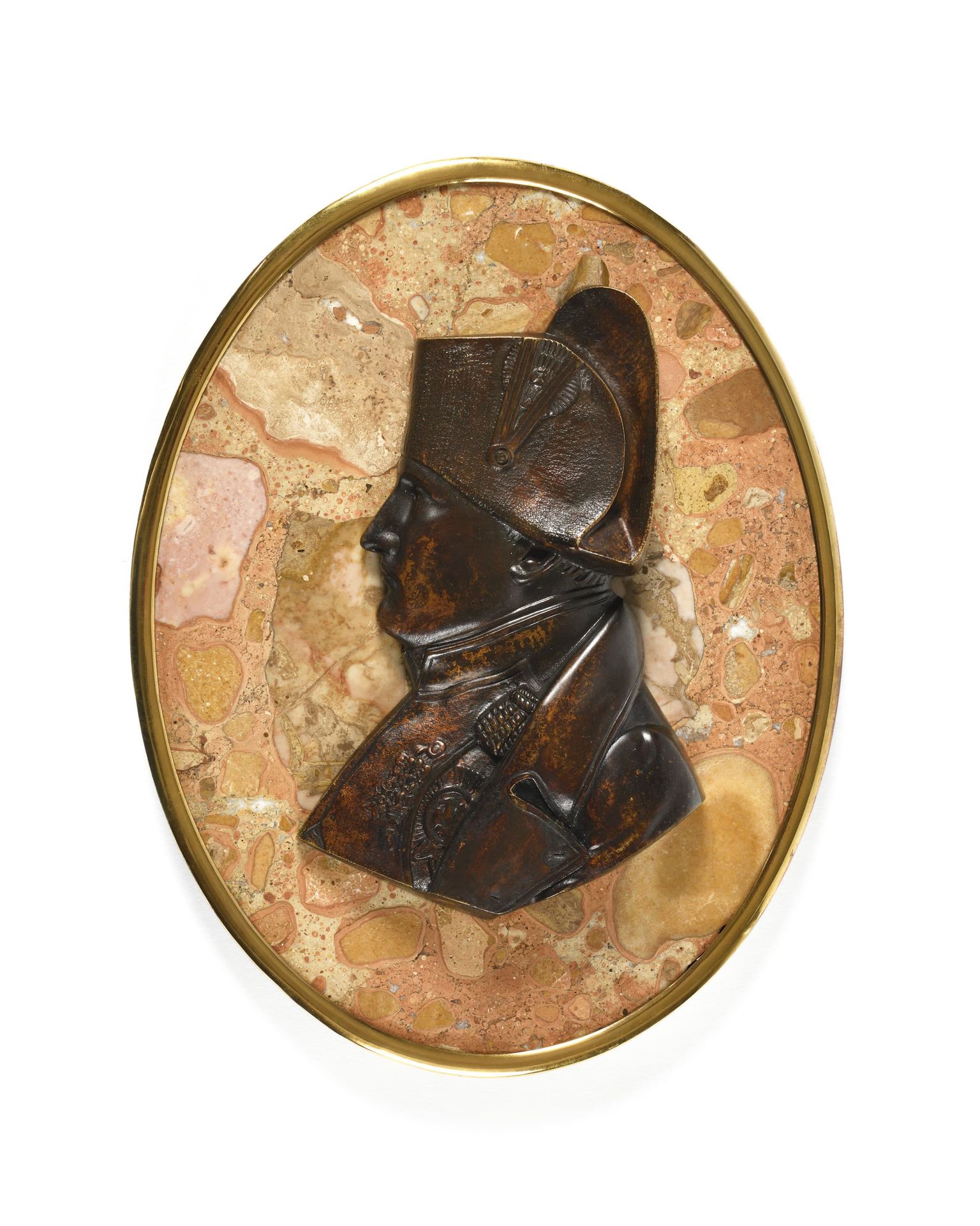 Null *« L’EMPEREUR NAPOLEON IER ».
Bronze patiné en buste de profil sur médaillo&hellip;