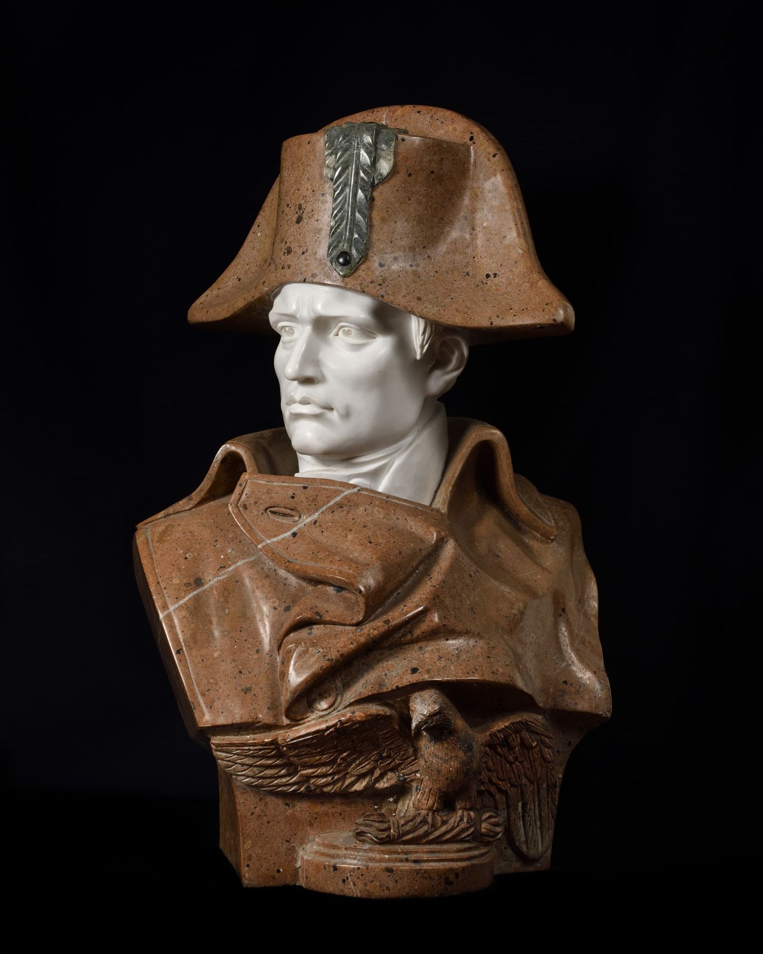 Null COLOMBO, D’APRES. 
« L’Empereur Napoléon Ier en buste » 
Imposant buste en &hellip;