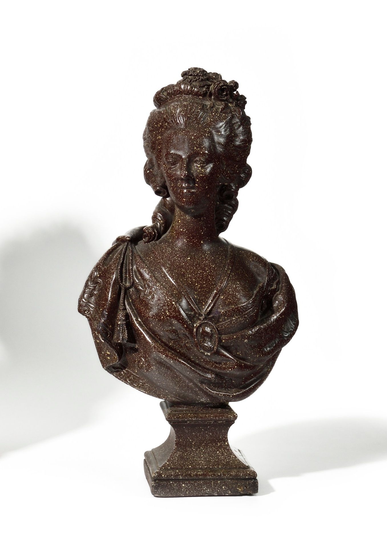 Null Nach Félix LECOMTE (1737-1817) 
Marie Antoinette mit einem Medaillon, das L&hellip;