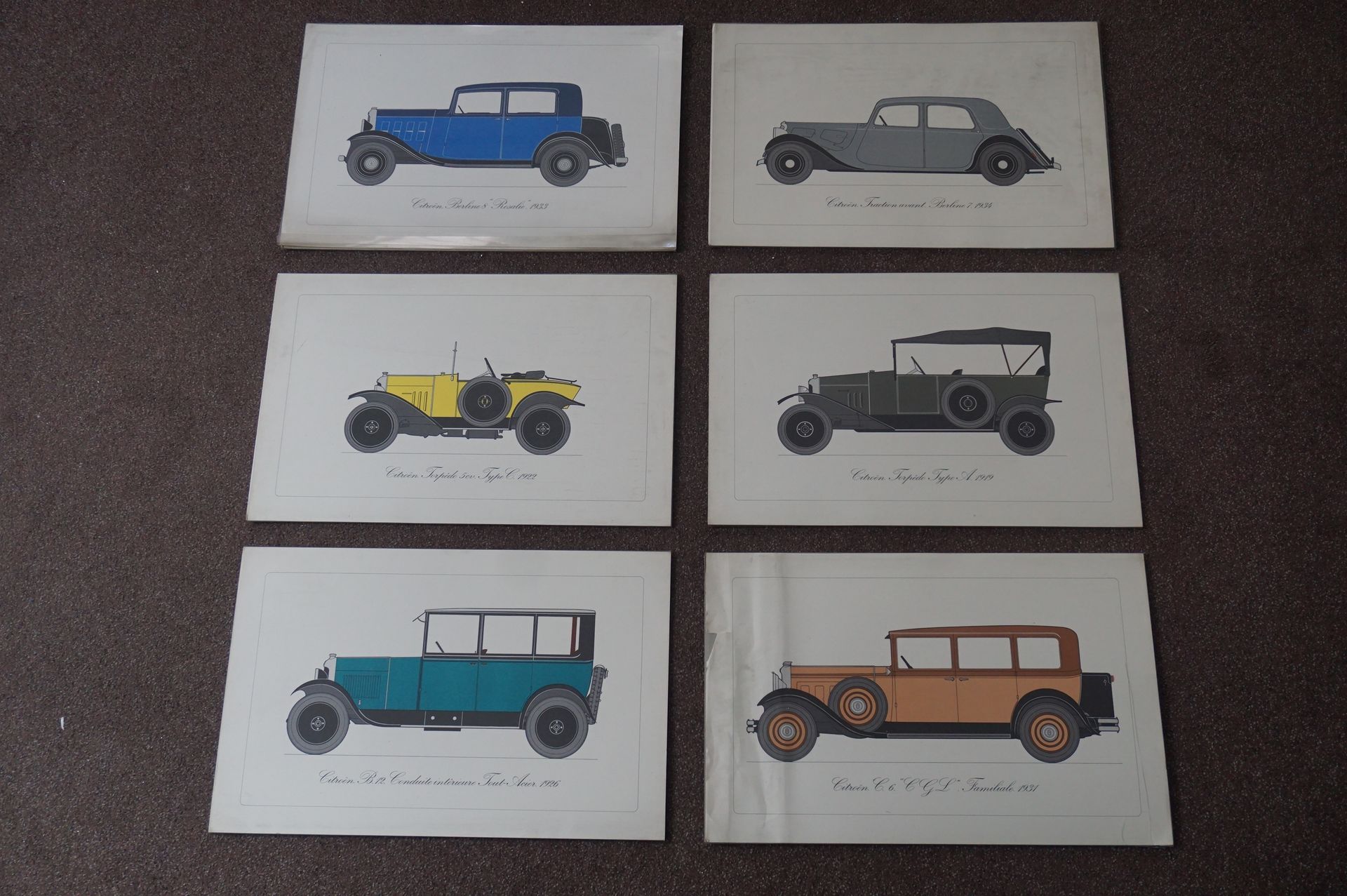 Null Lote de 6 grabados sobre papel que representan 
Citroën de 1919 a 1934