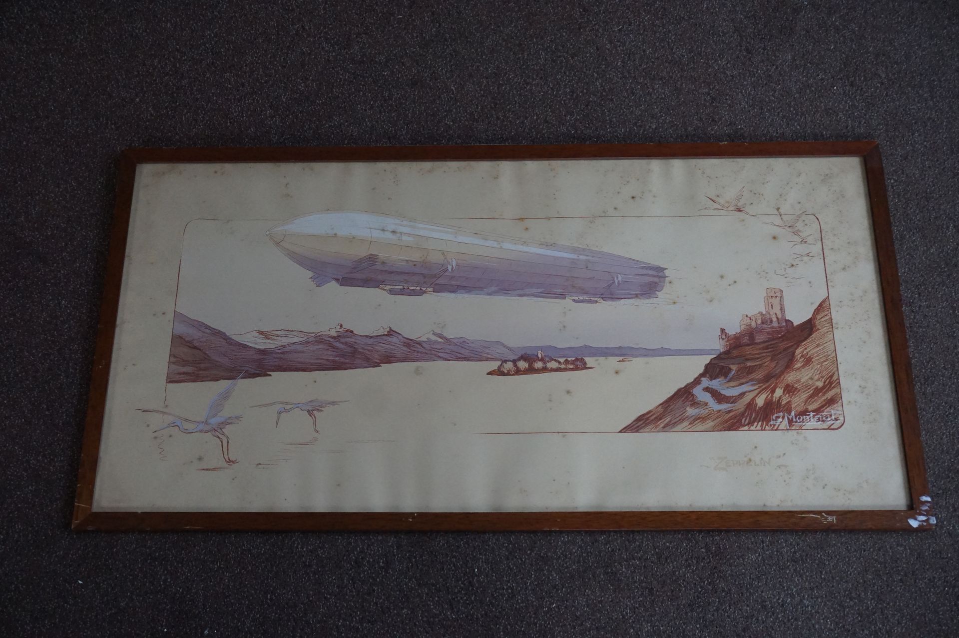 Null Kunstwerk von S. Montaut. "Zeppelin". 
Unter Glas gerahmt. 
93 x 49 cm