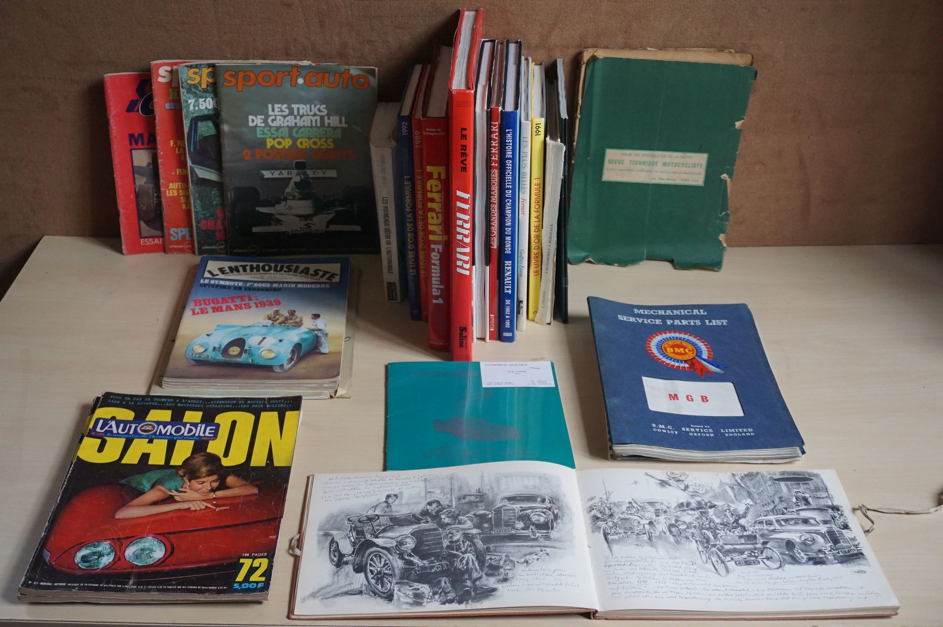 Null Lot of books, notices and magazines :
- Mercedes 
- Mechanical Service Part&hellip;