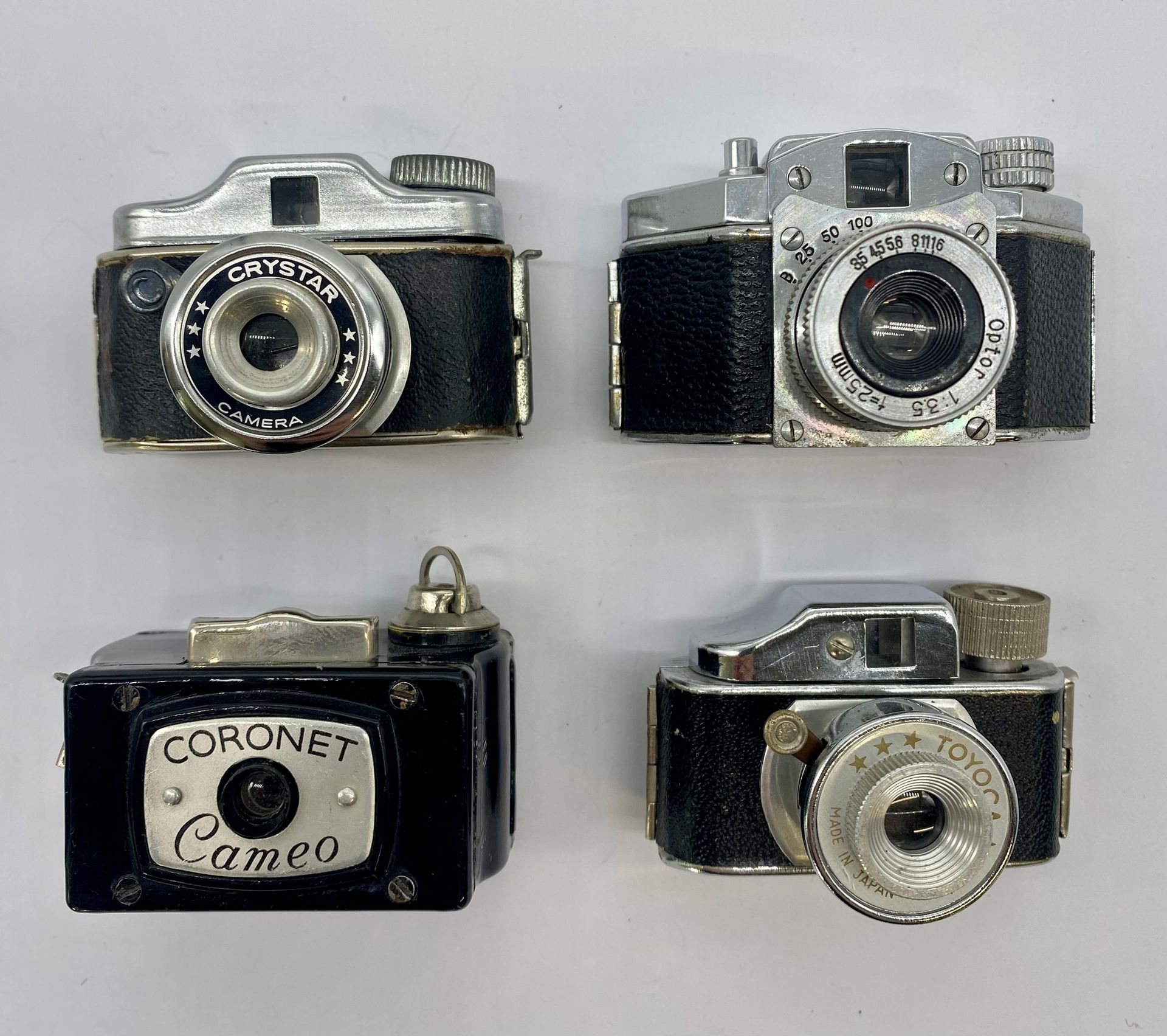 Null 一套四台微型摄像机

- 迅捷

- 晶体

- 冕下

- 托奥卡