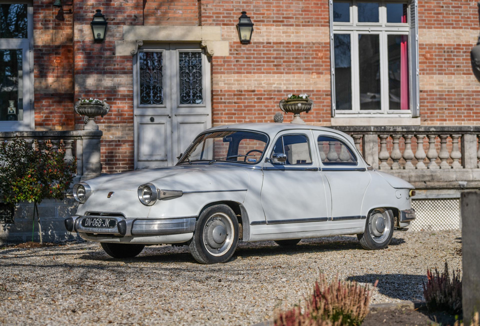Null 1964年 PANHARD
型号PL17
序列号：2256919
86 550公里
收藏家的登记
7 000 / 9 000 €

这辆车是Relma&hellip;