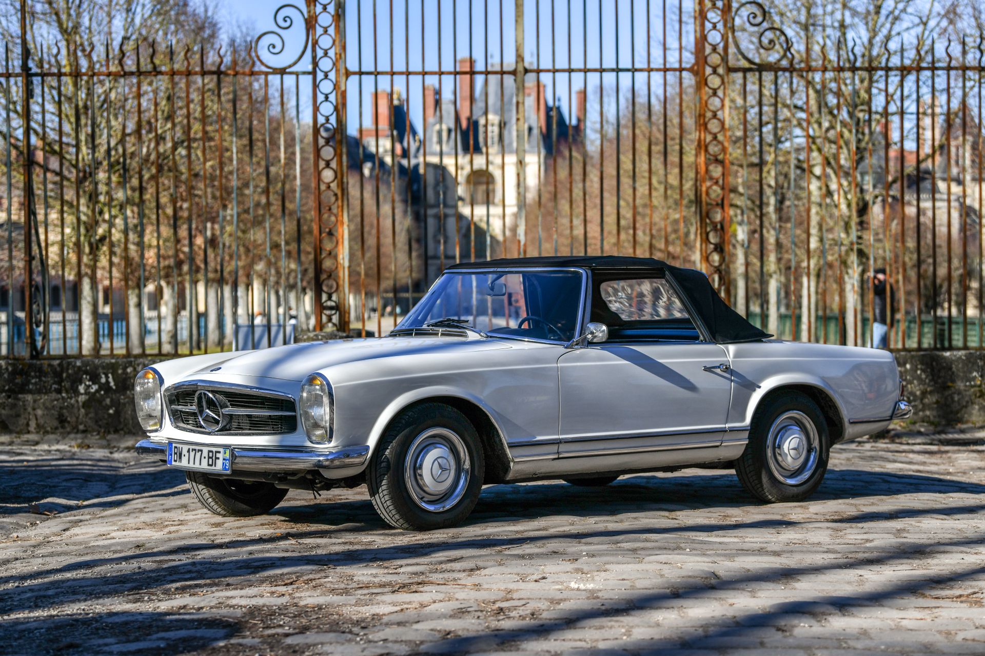 Null 1964 MERCEDES-BENZ 230 SL PAGODA
Serial number : 11304210005468
Nice aesthe&hellip;