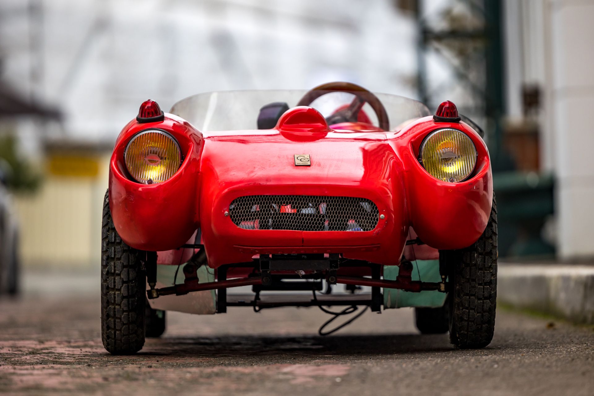 Null FERRARI 250 TR
Coche pequeño C.G. (Guy Chappaz)
" El fabricante más pequeño&hellip;